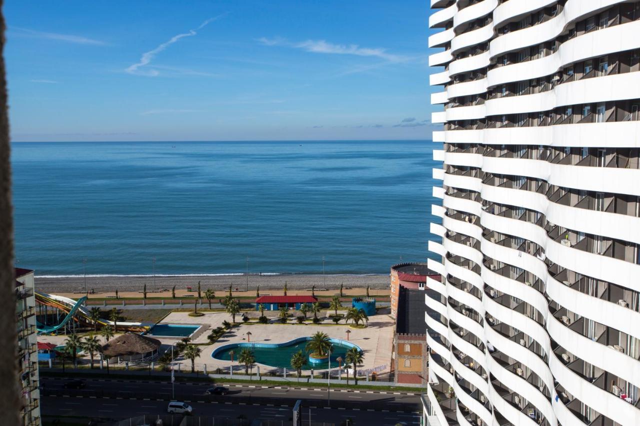 Sea Star Apartment Batumi Exterior photo