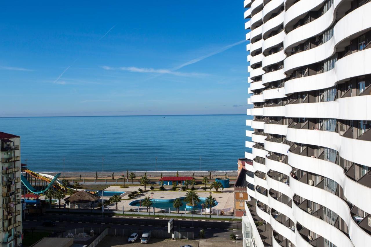 Sea Star Apartment Batumi Exterior photo